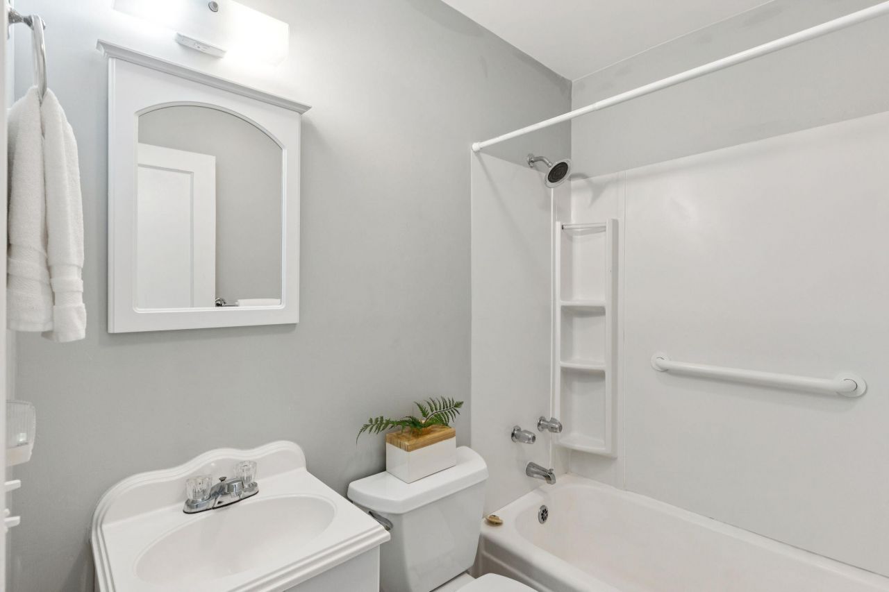 4817 W Park Place Photo 22