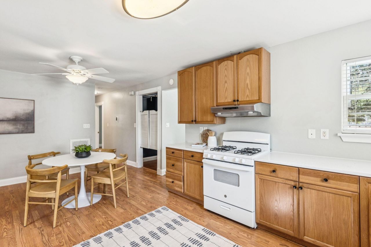 4817 W Park Place Photo 6