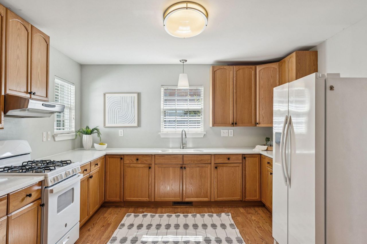 4817 W Park Place Photo 8