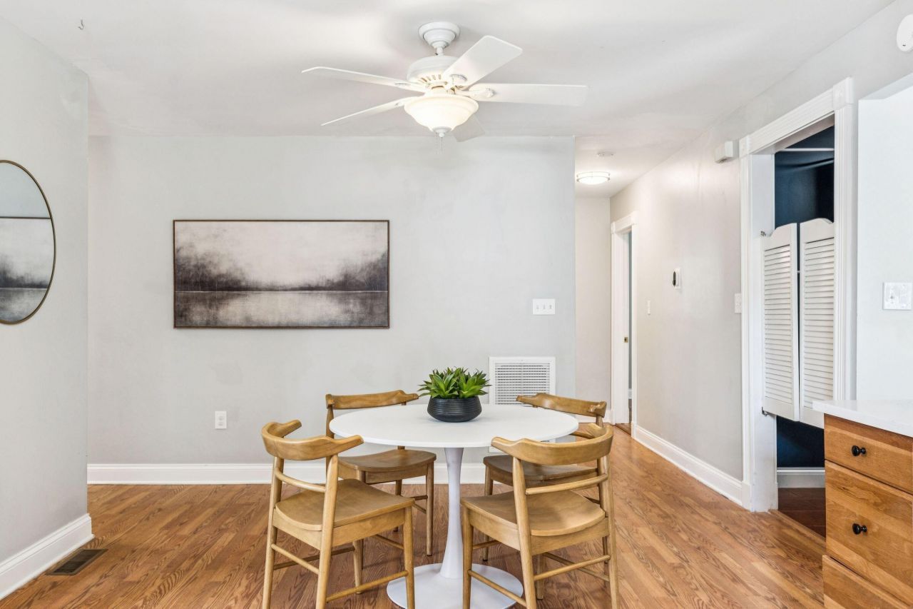 4817 W Park Place Photo 9