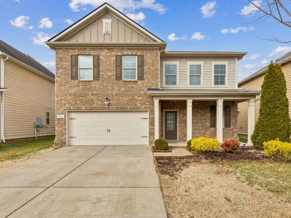 945 Manson Crossing Dr, Murfreesboro, TN 37128