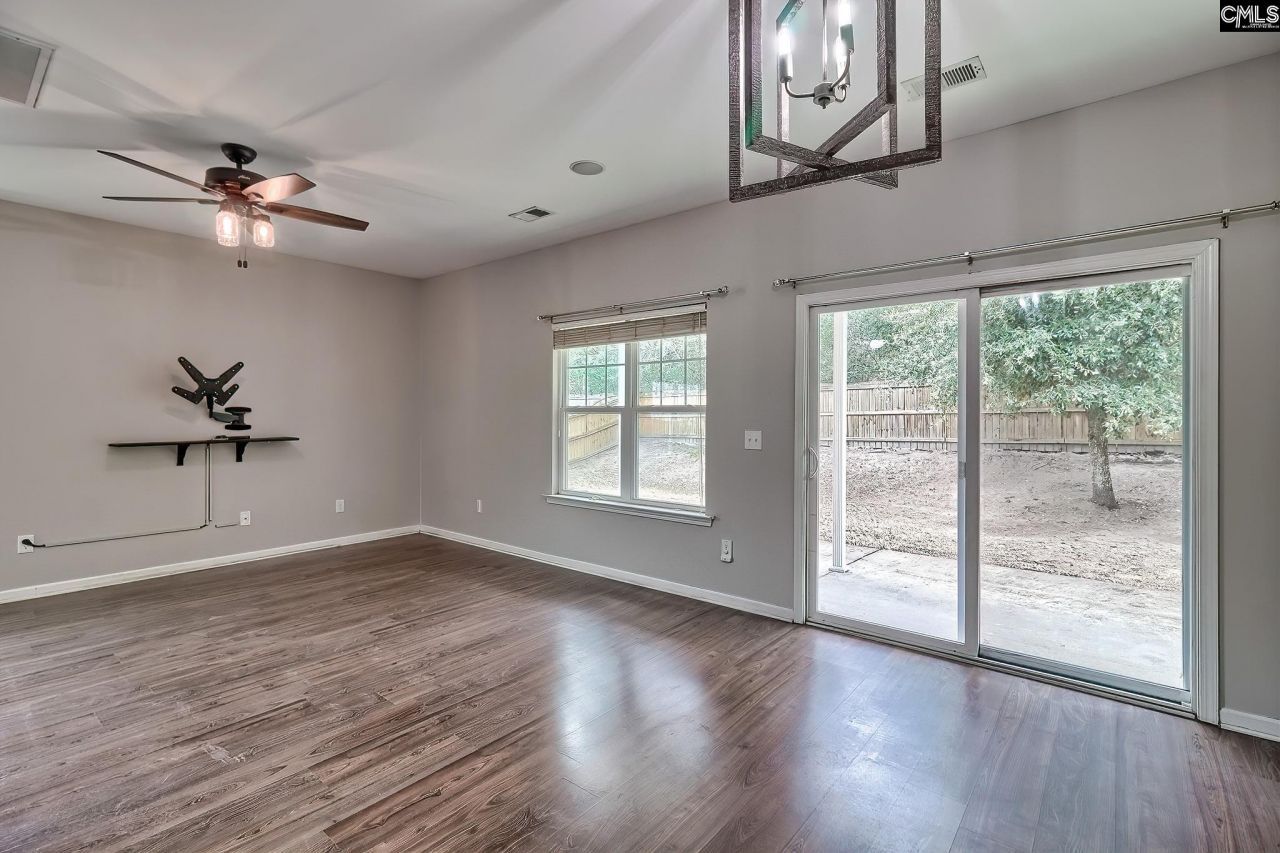 520 Spanish Leaf Lane Photo 8