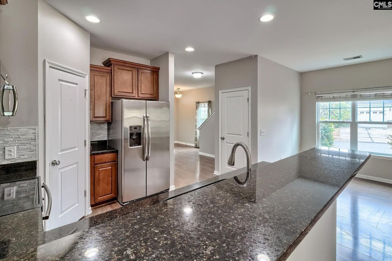 520 Spanish Leaf Lane Photo 9