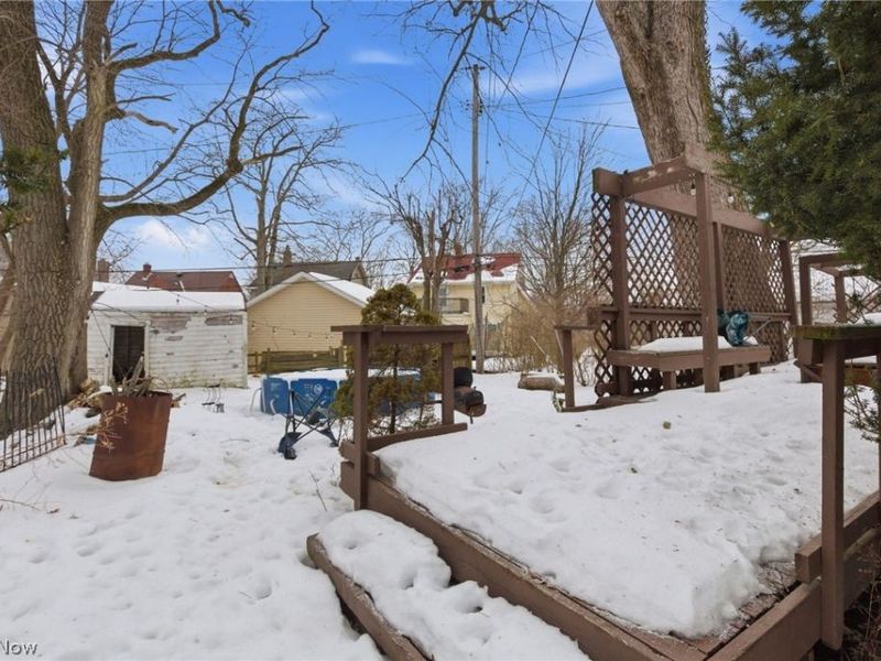 1934 Beverly Hills Drive, Euclid, OH 44117 Photo 42