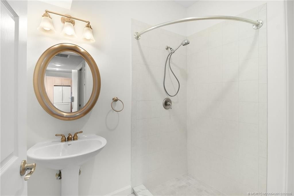 2228 NE Center Circle, Jensen Beach, FL 34957 Photo