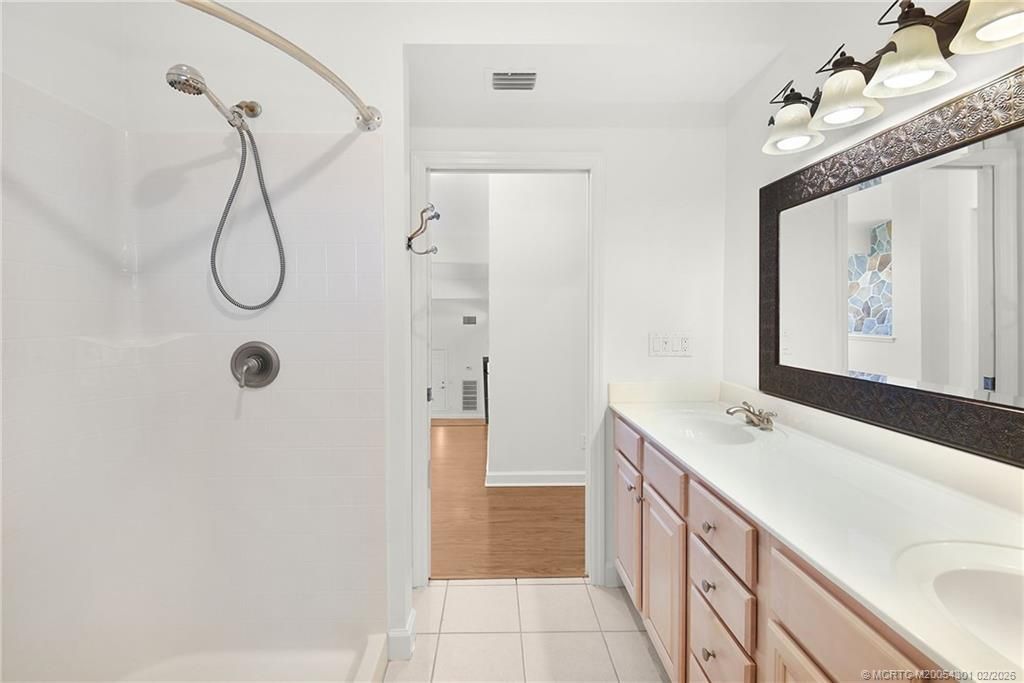 2228 NE Center Circle, Jensen Beach, FL 34957 Photo