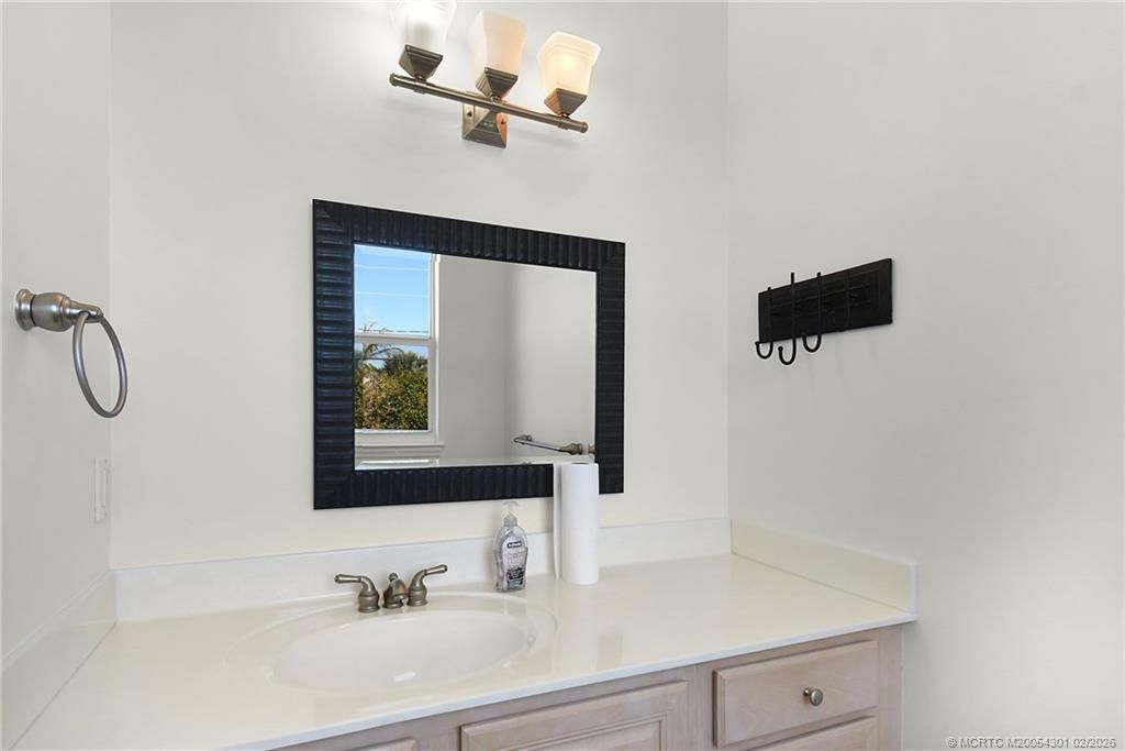 2228 NE Center Circle, Jensen Beach, FL 34957 Photo