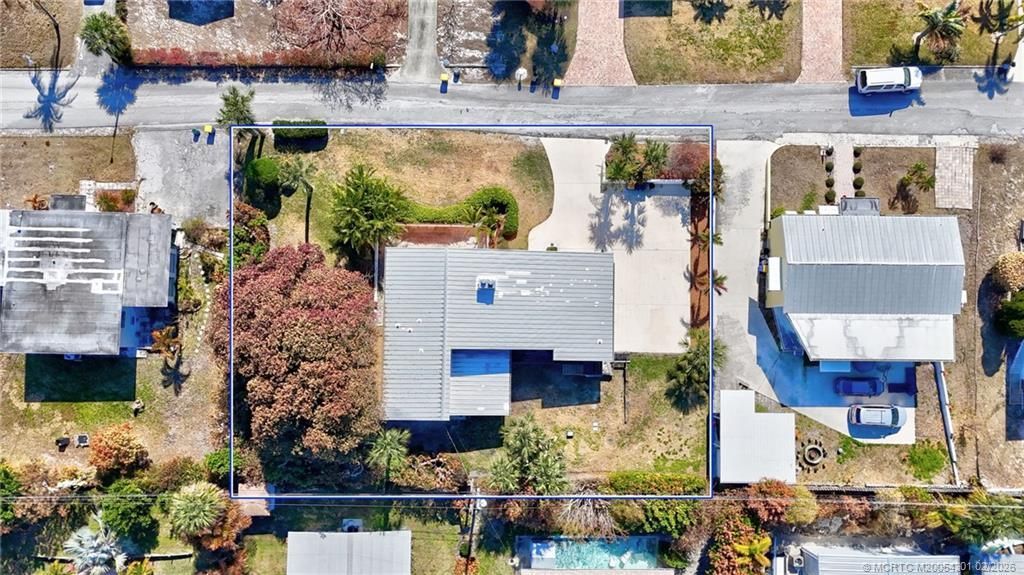 2228 NE Center Circle, Jensen Beach, FL 34957 Photo