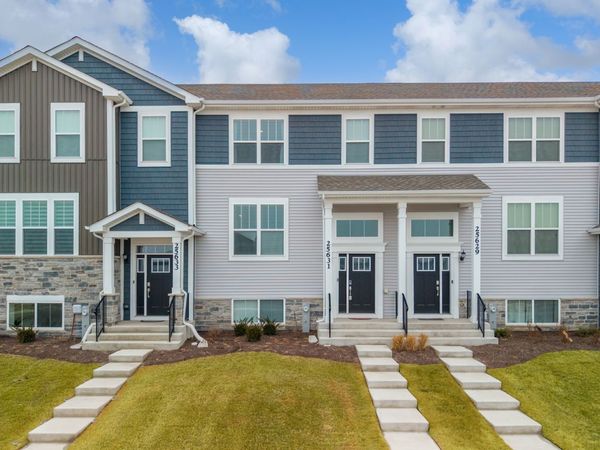 25631 W Wakefield Drive, Plainfield, IL 60544