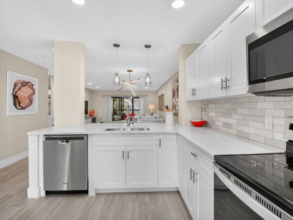 17 Stratford Drive, Unit D, Boynton Beach, FL 33436