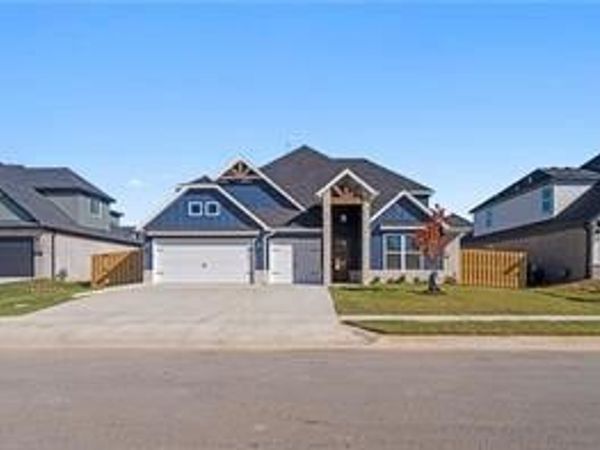 1300 Josephine Drive , Centerton, AR 72719