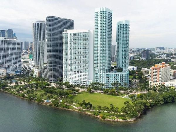1900 N Bayshore Dr, Unit 2018, Miami, FL 33132