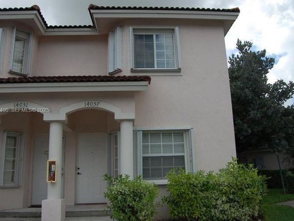14057 SW 121st Pl , Unit 7-24, Miami, FL 33186