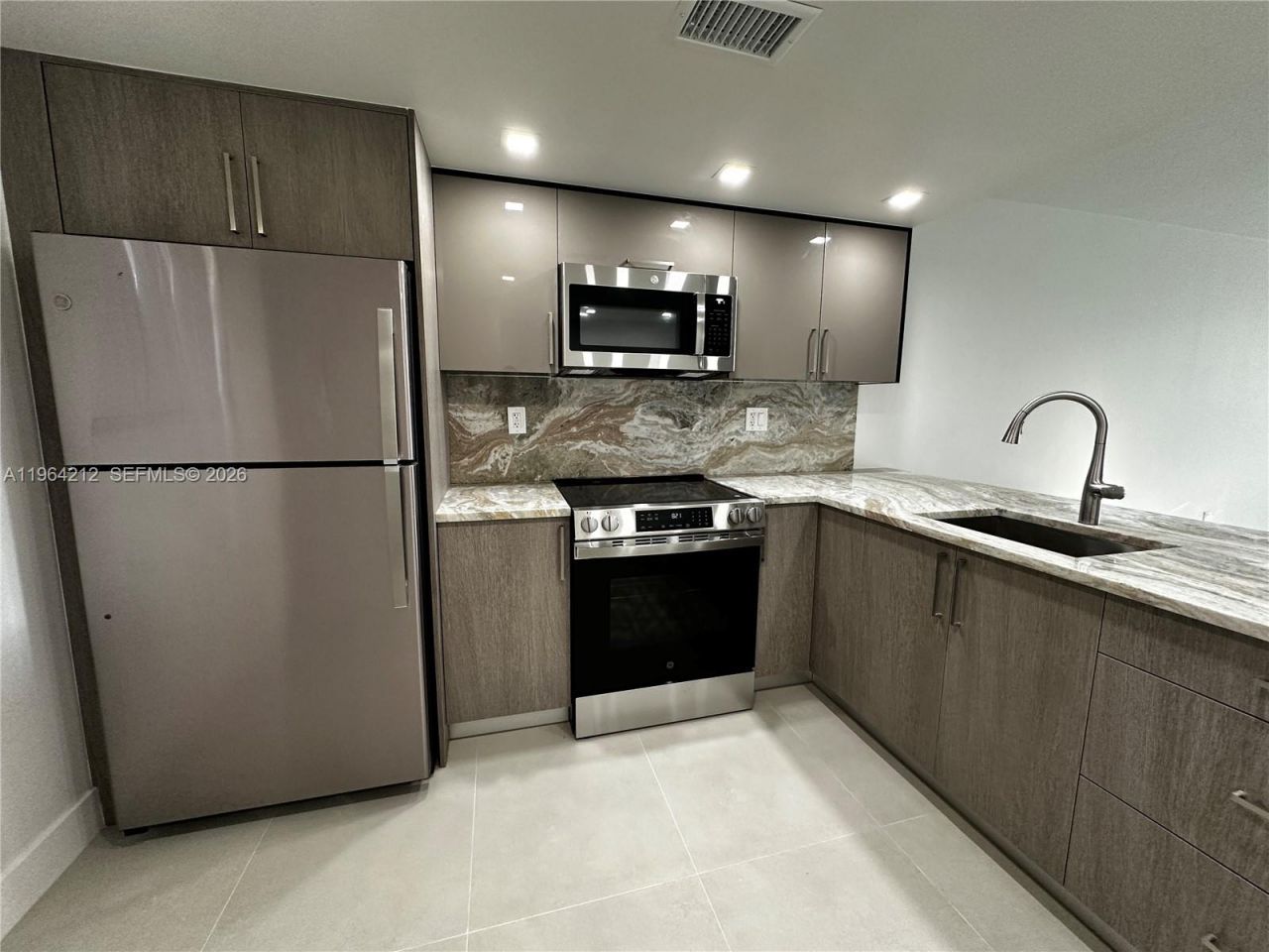 10625 SW 112th Ave, Unit 306, Miami, FL 33176 Photo