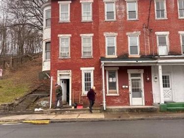 700 W WALNUT STREET, ASHLAND, PA 17921