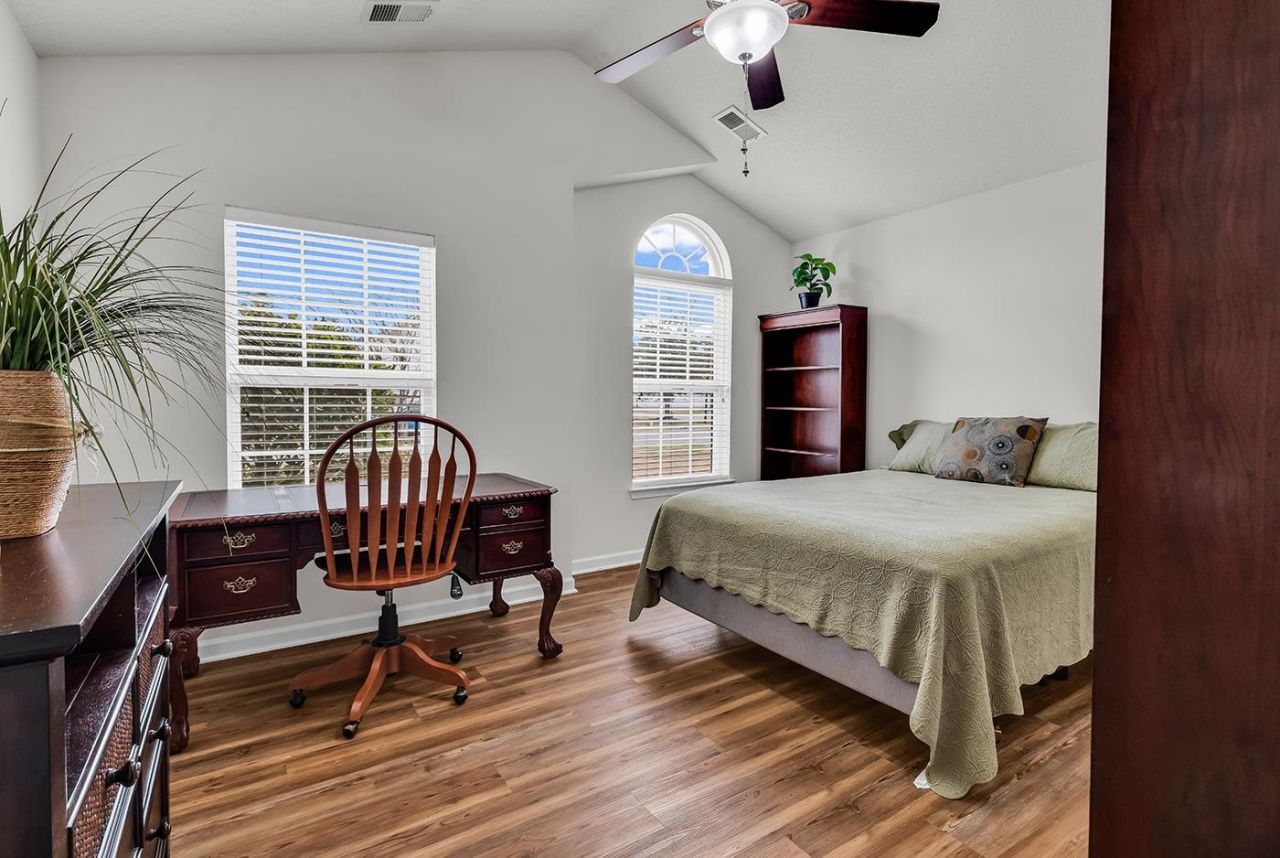 765 Riverward Dr. Photo 18