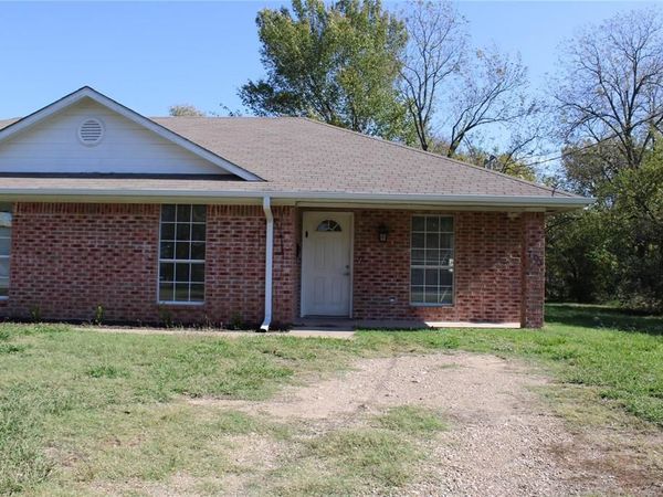701 SW 1st Street, Cooper, TX 75432