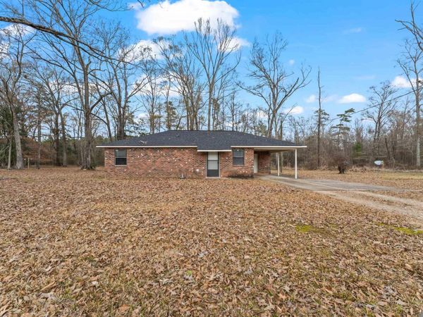 807 Lemon B Rd, Slaughter, LA 70730