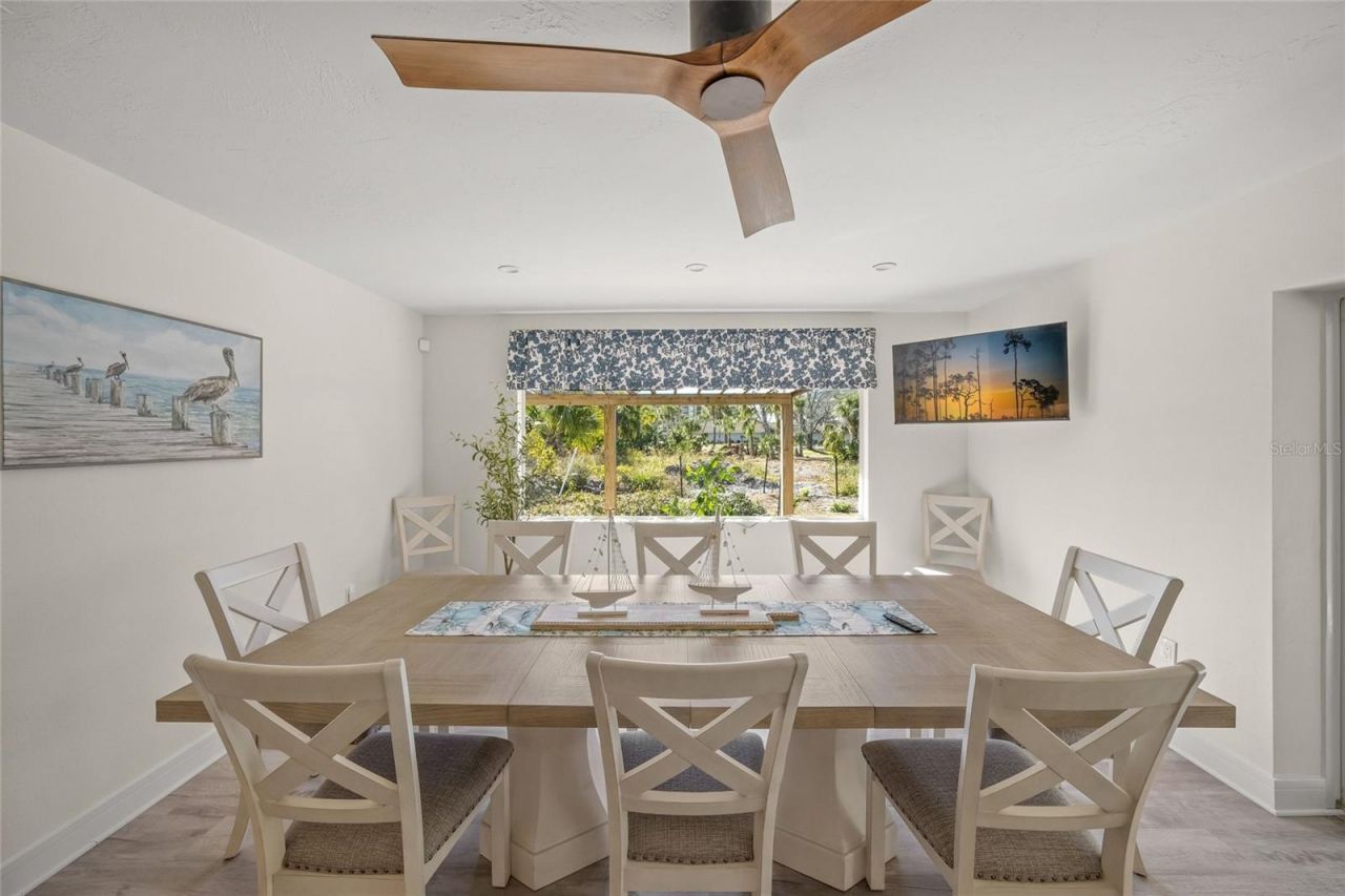 8560 Heron Lagoon Circle, Sarasota, FL 34242 Photo