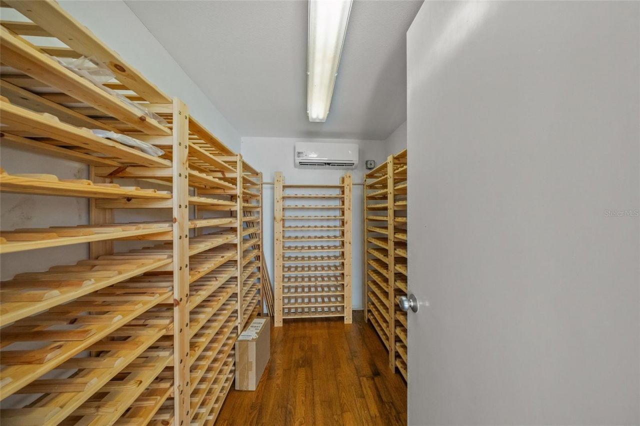 8560 Heron Lagoon Circle, Sarasota, FL 34242 Photo