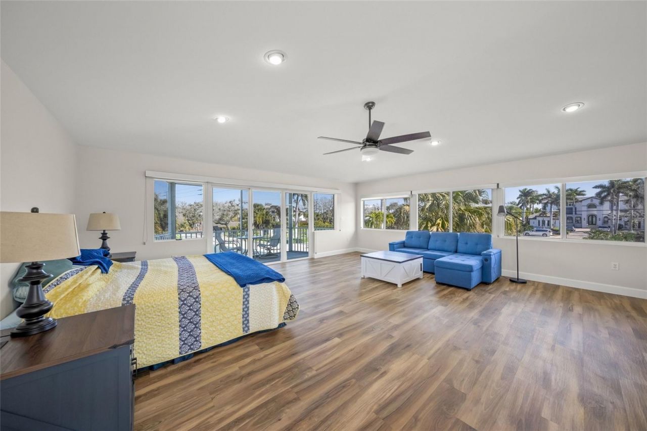 8560 Heron Lagoon Circle, Sarasota, FL 34242 Photo