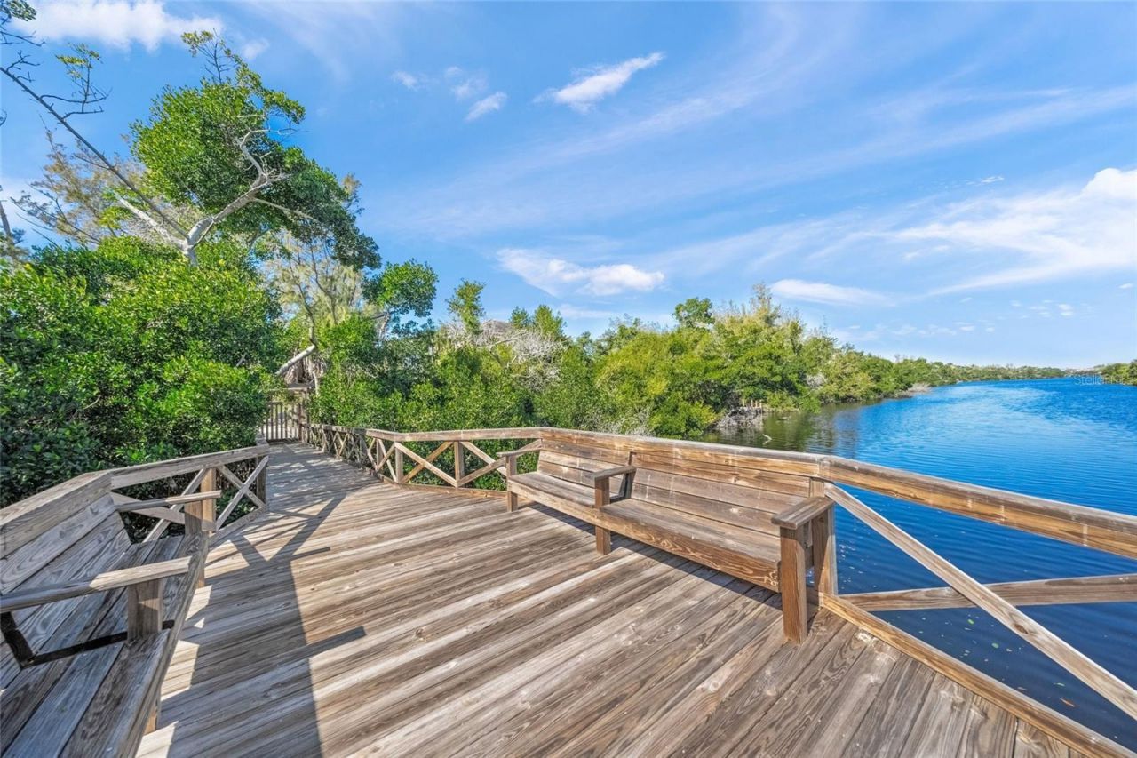 8560 Heron Lagoon Circle, Sarasota, FL 34242 Photo