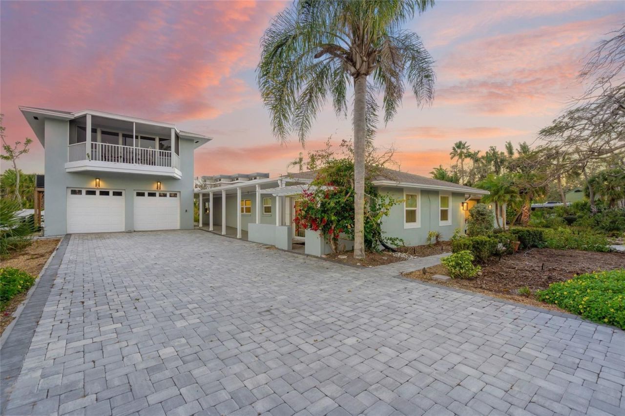 8560 Heron Lagoon Circle, Sarasota, FL 34242 Photo