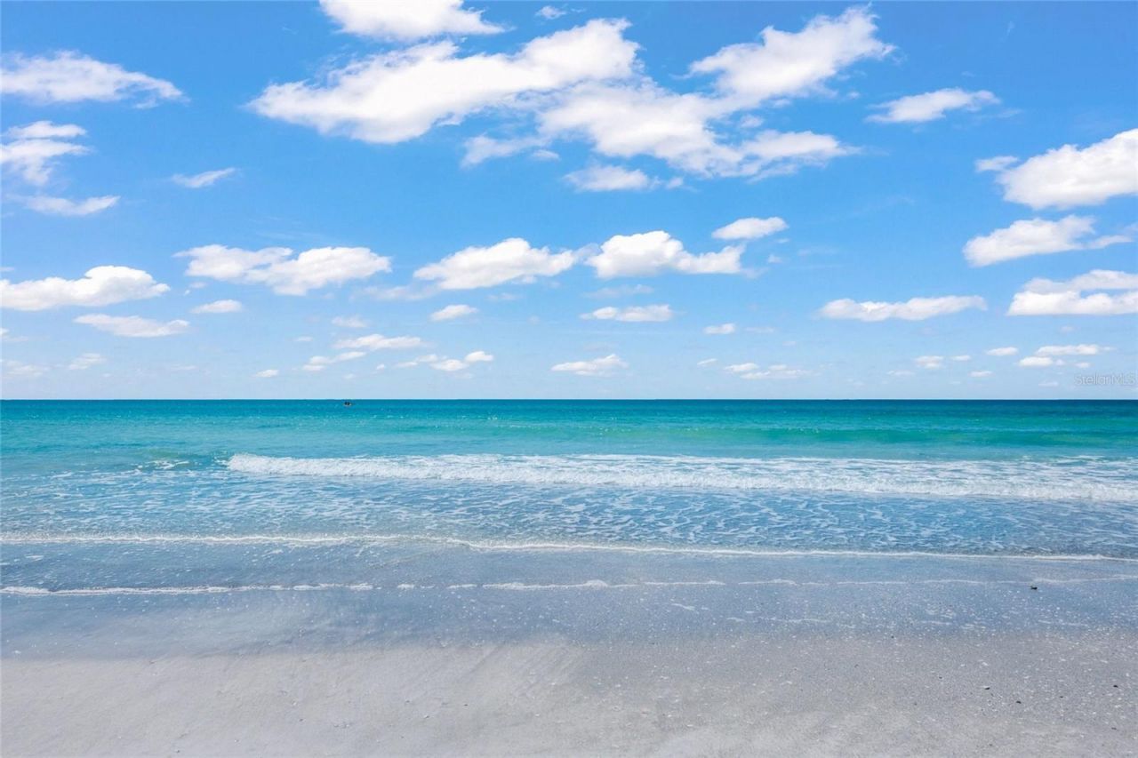 8560 Heron Lagoon Circle, Sarasota, FL 34242 Photo