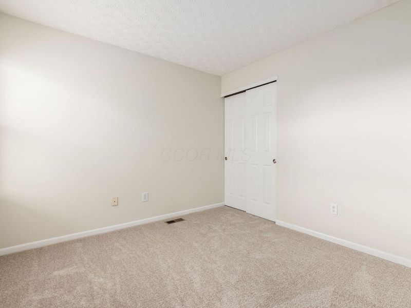 2553 Silver Fir Lane, Grove City, OH 43123 Photo 14