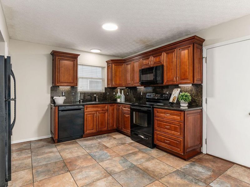 2553 Silver Fir Lane, Grove City, OH 43123 Photo 7