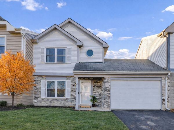 1215 Robin Drive, Carol Stream, IL 60188