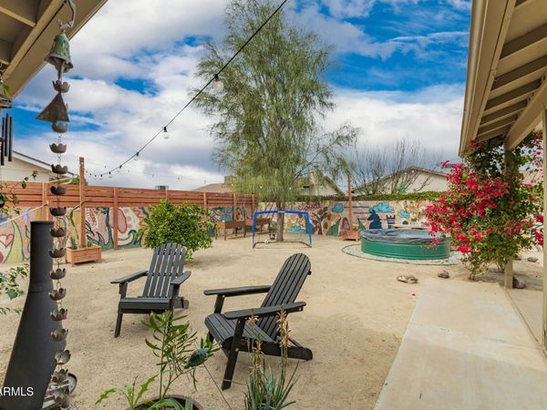 5754 W SHANGRI LA Road, Glendale, AZ 85304