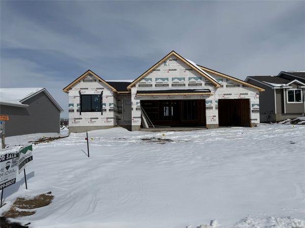 25123 Bluebird Circle, Adel, IA 50003