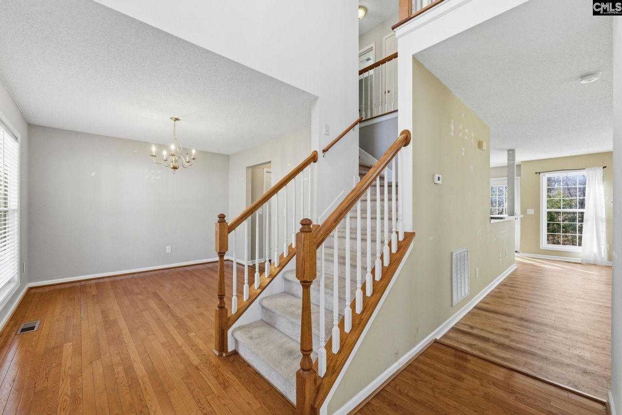 321 Delaine Woods Drive Photo 10