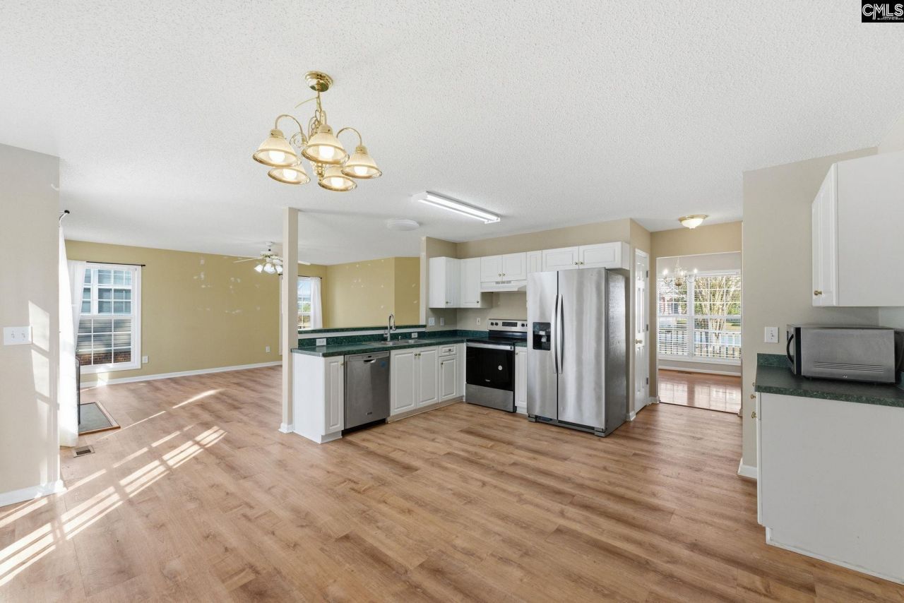 321 Delaine Woods Drive Photo 15