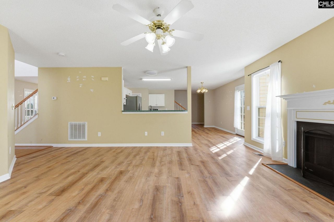 321 Delaine Woods Drive Photo 18