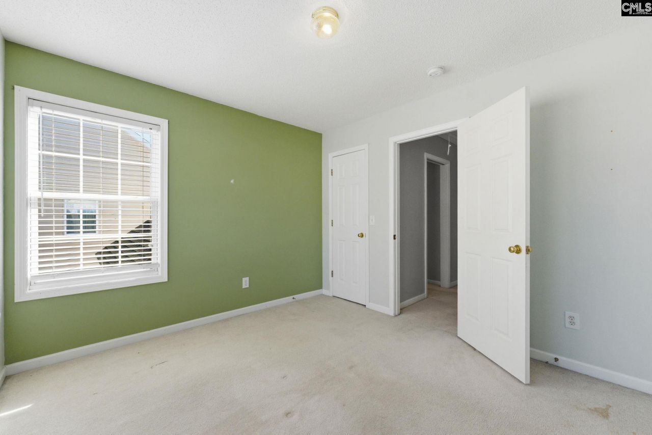 321 Delaine Woods Drive Photo 28