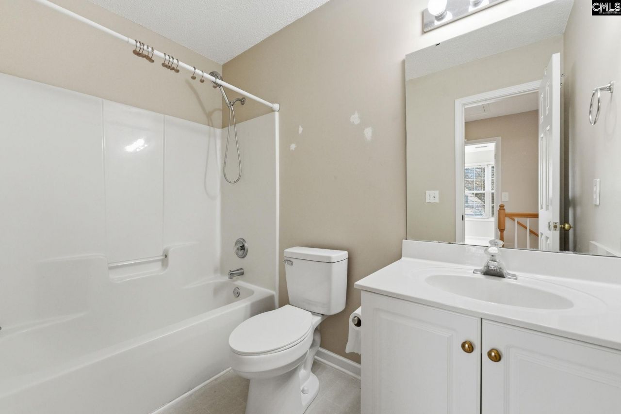 321 Delaine Woods Drive Photo 31