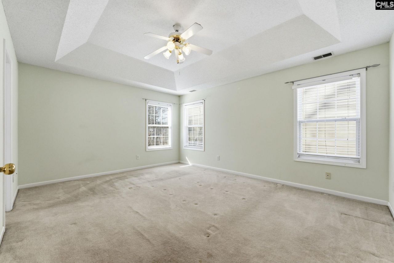 321 Delaine Woods Drive Photo 32