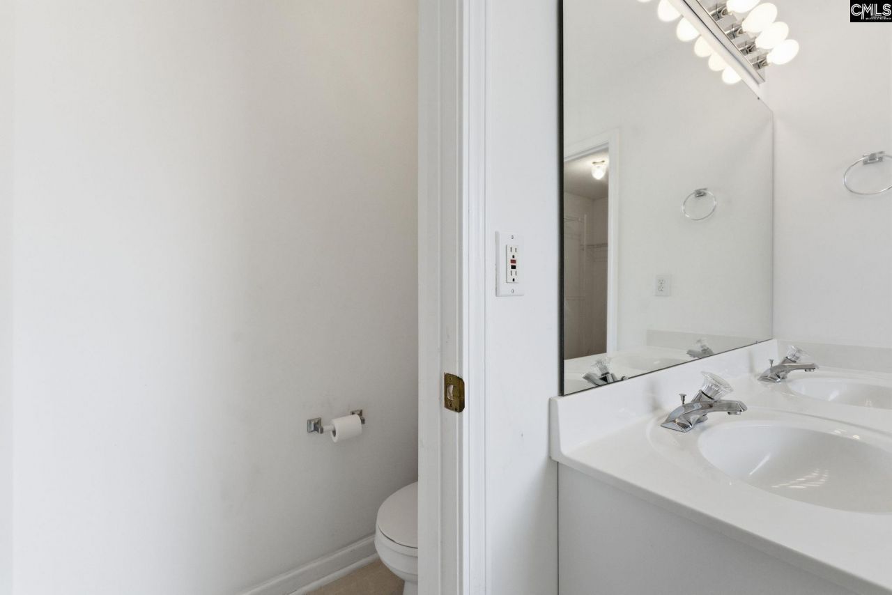 321 Delaine Woods Drive Photo 37