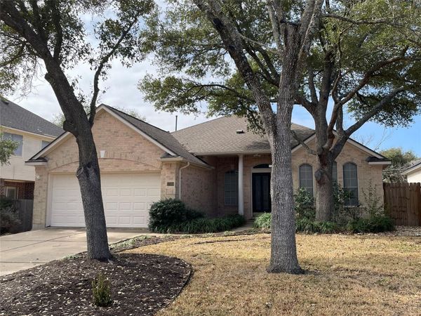 11104 Savin Hill LN, Austin, TX 78739