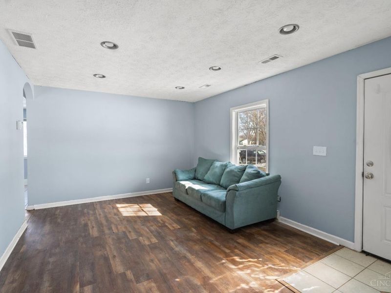 1502 Royal Oak Court, Goshen, OH 45140 Photo 4