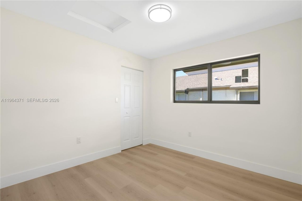 10675 NW 30th Pl , Unit 1, Sunrise, FL 33322 Photo