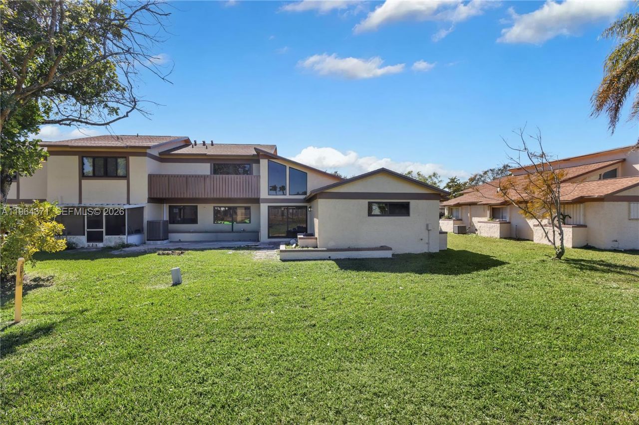 10675 NW 30th Pl , Unit 1, Sunrise, FL 33322 Photo