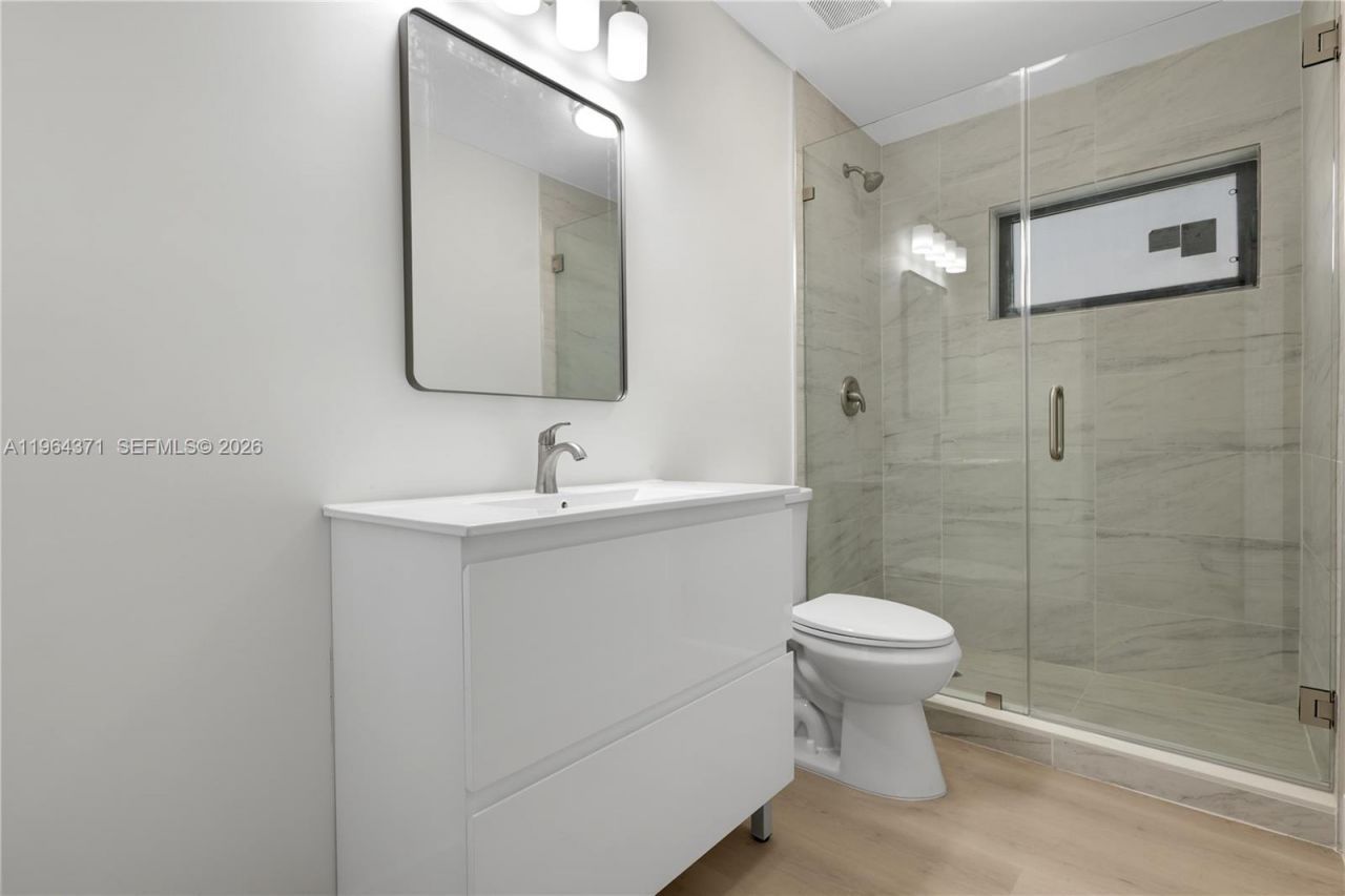 10675 NW 30th Pl , Unit 1, Sunrise, FL 33322 Photo