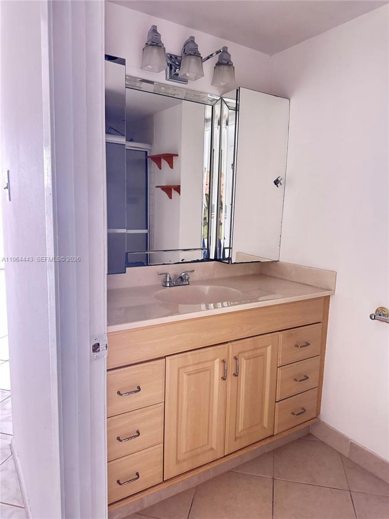 18051 Biscayne Blvd , Unit PH05, Aventura, FL 33160 Photo