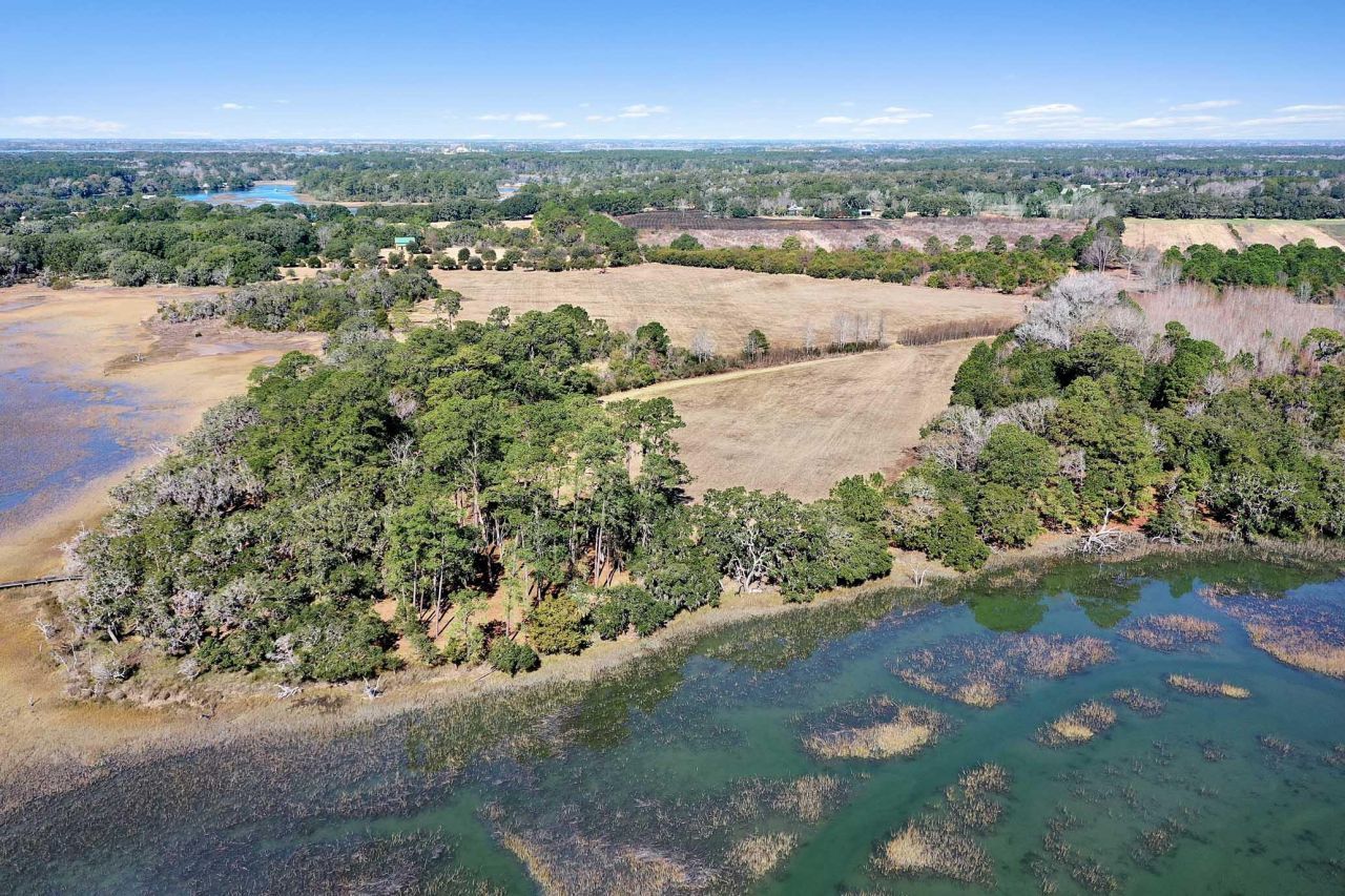 1824 Back Forty Road Photo 2