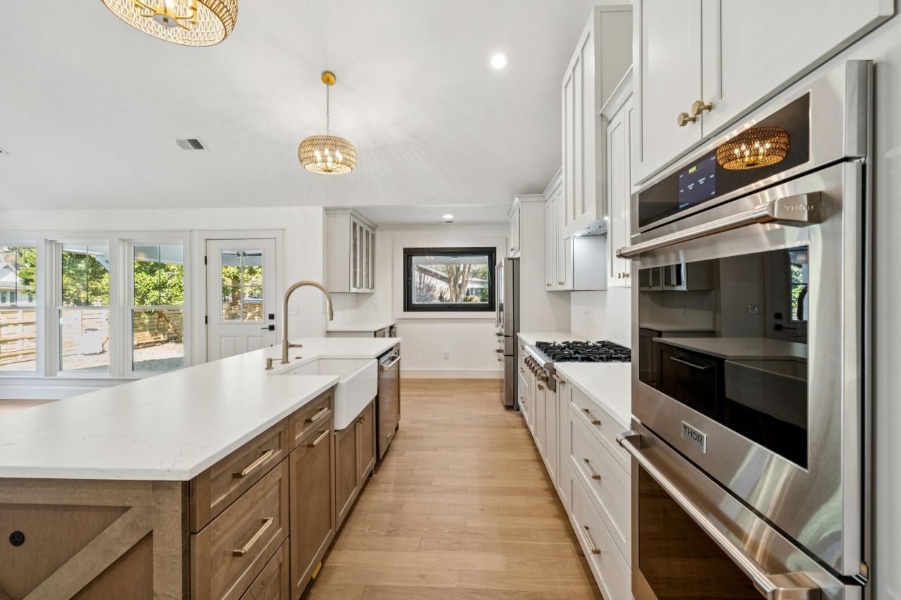 980 Cottingham Drive Photo 16