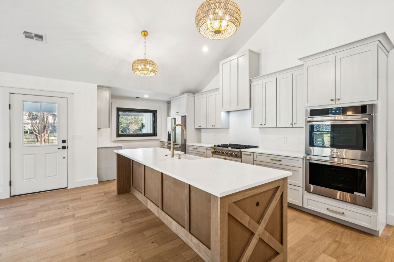 980 Cottingham Drive Photo 18