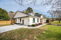 980 Cottingham Drive photo 4